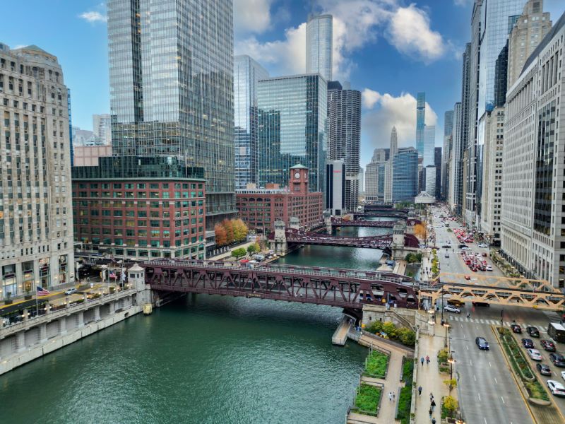 Image of Chicago river and local businesses - video production in chicago, video production, professional photographer business photography
